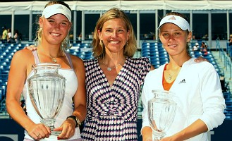 Caroline & Anna with tourney director Anne Worcester... click for news photo search