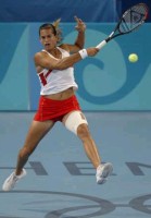 click for Amelie Mauresmo news photo search