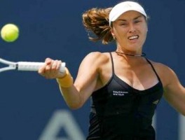 click for Hingis news photo search