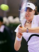 click for Hingis photo search