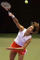 click for Mauresmo photo search